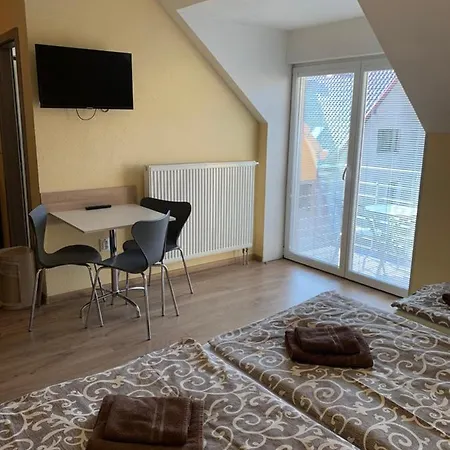 Apartman Hujer *