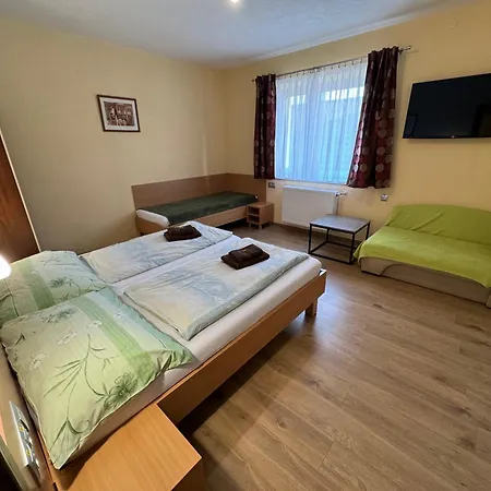 Hujer Apartman