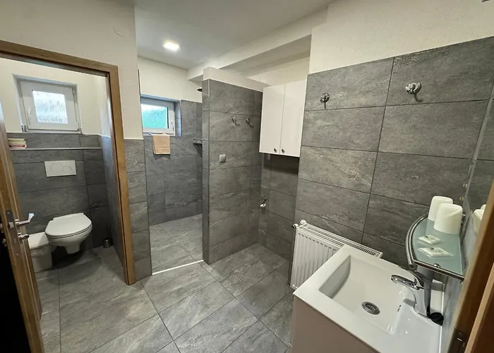 Hujer Lejlighed Bojnice